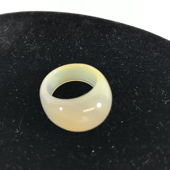 Natural Tan Agate Dome Gemstone Ring - Picture 4 of 6